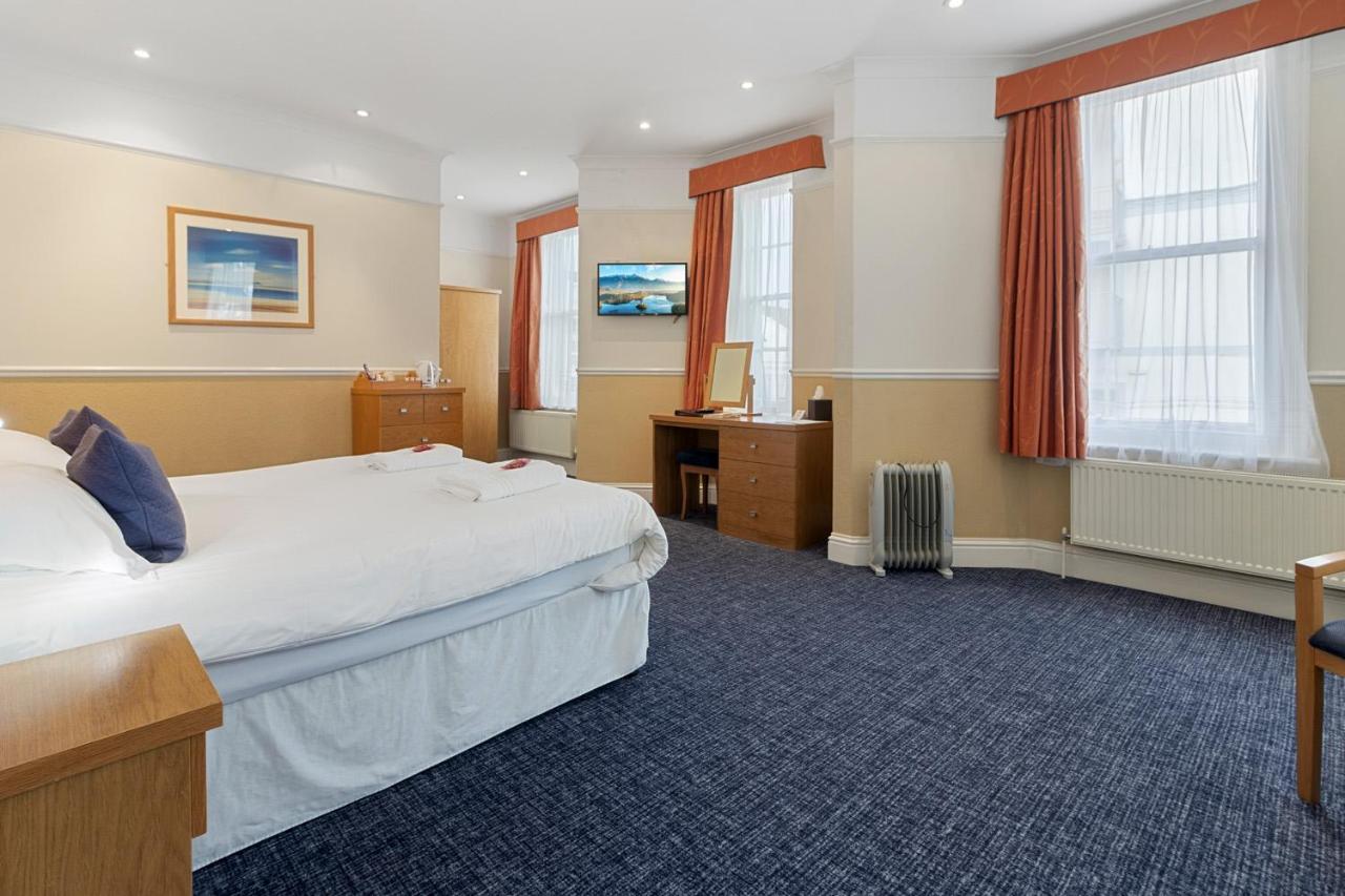 Babbacombe Royal Hotel And Carvery Торки Екстериор снимка