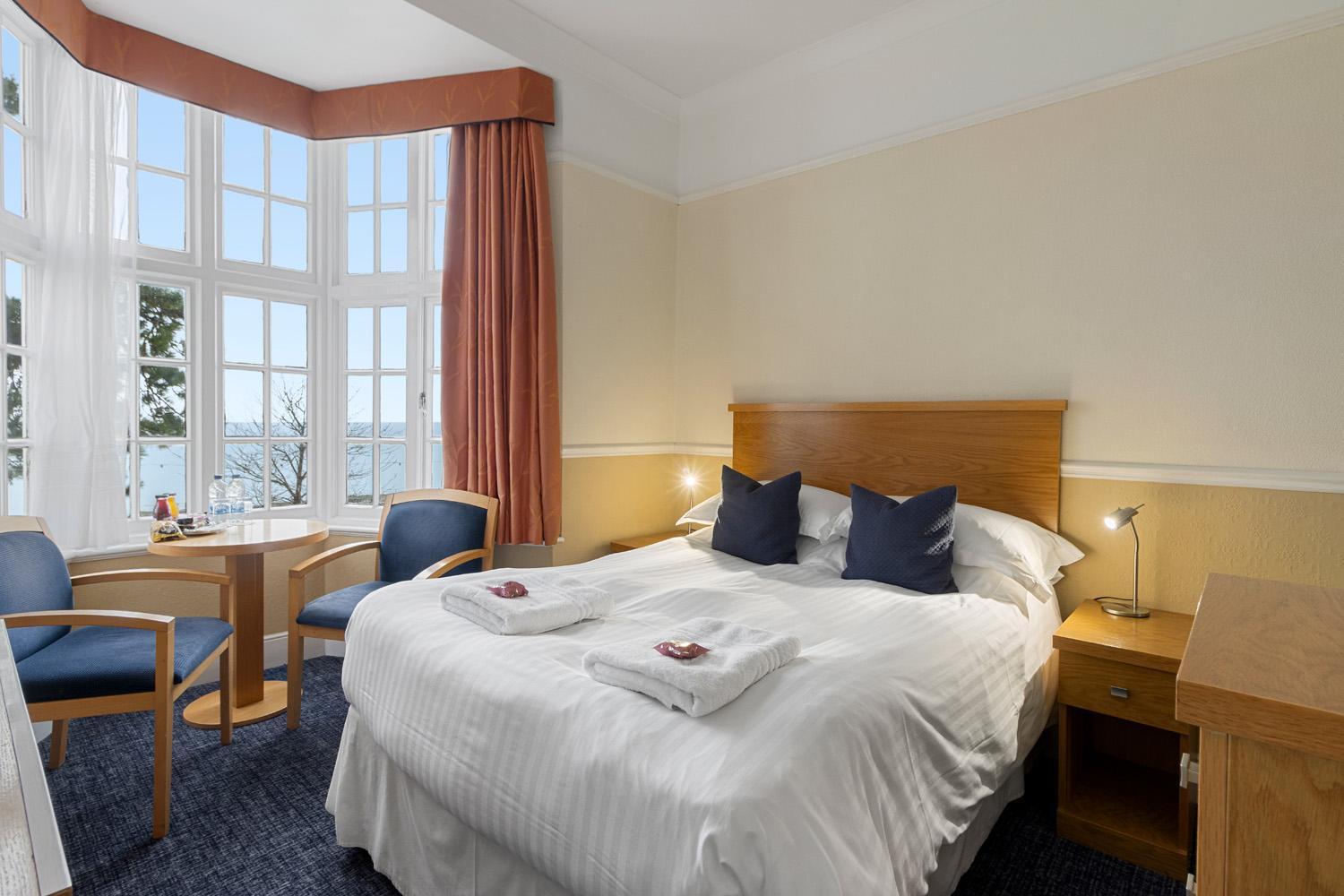 Babbacombe Royal Hotel And Carvery Торки Екстериор снимка